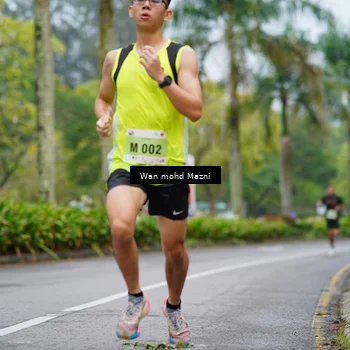 Runner Photo 8470031