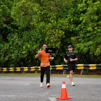 Runner Photo 8470037