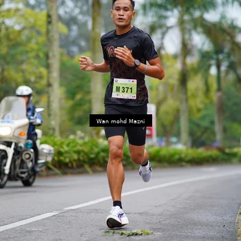 Runner Photo 8470044
