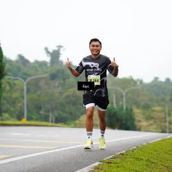 Runner Photo 8470100