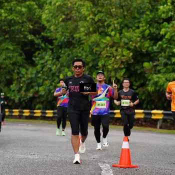 Runner Photo 8470109