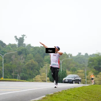 Runner Photo 8470129