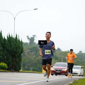 Runner Photo 8470200