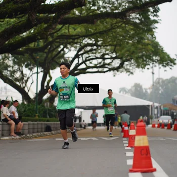 Runner Photo 8470202