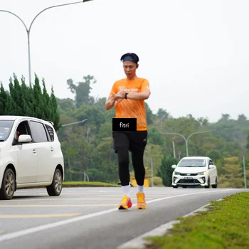 Runner Photo 8470204