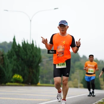 Runner Photo 8470398