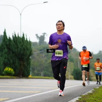 Runner Photo 8470402