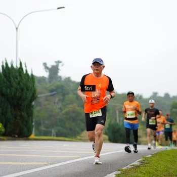 Runner Photo 8470425