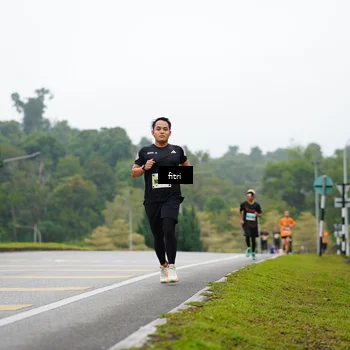 Runner Photo 8470596