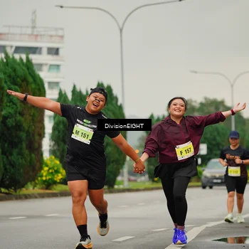 Runner Photo 8470613
