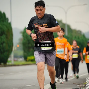 Runner Photo 8470631