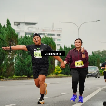 Runner Photo 8470655