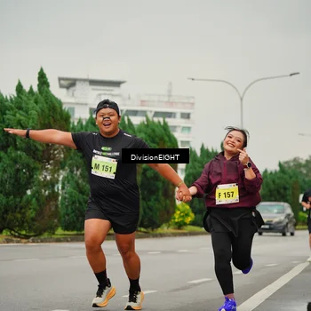 Runner Photo 8470660