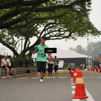 Runner Photo 8470697