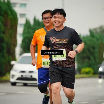 Runner Photo 8470711