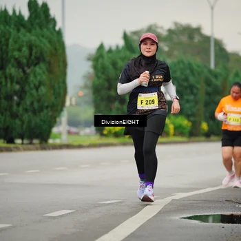 Runner Photo 8470715