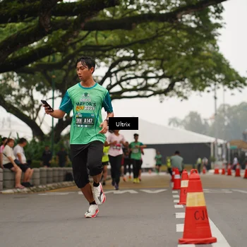 Runner Photo 8470724