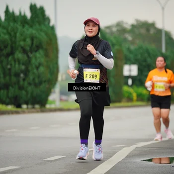 Runner Photo 8470753