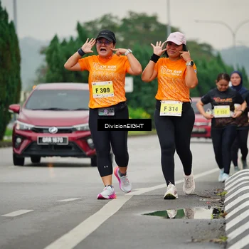 Runner Photo 8470818