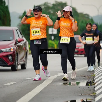Runner Photo 8470856