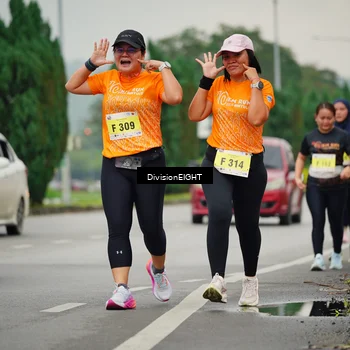 Runner Photo 8470864