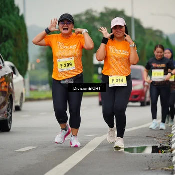Runner Photo 8470928