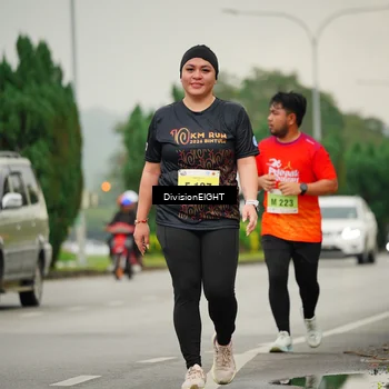 Runner Photo 8471002