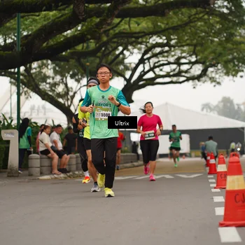 Runner Photo 8471012