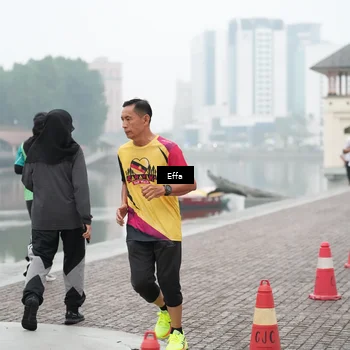Runner Photo 8471015