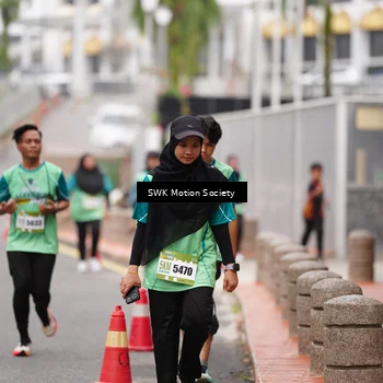 Runner Photo 8471023