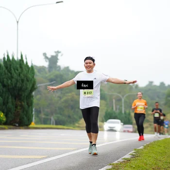 Runner Photo 8471030