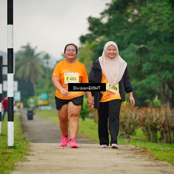 Runner Photo 8471046