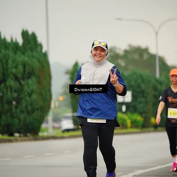 Runner Photo 8471074