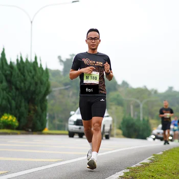 Runner Photo 8471103