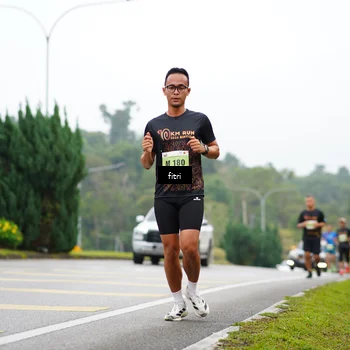 Runner Photo 8471108