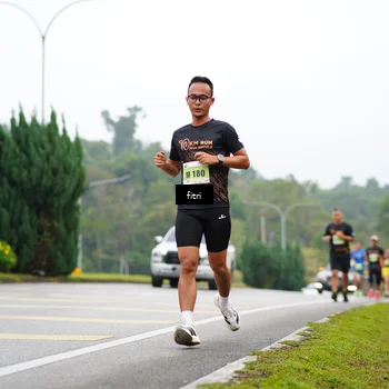 Runner Photo 8471110
