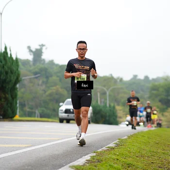 Runner Photo 8471120