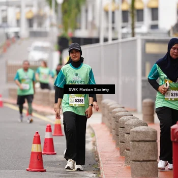 Runner Photo 8471134