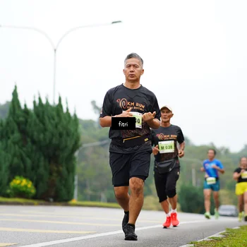 Runner Photo 8471141