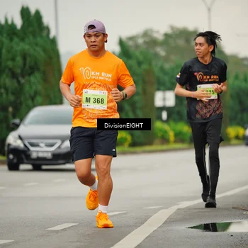 Runner Photo 8471172