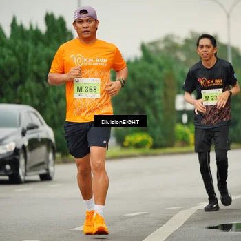 Runner Photo 8471219