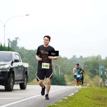 Runner Photo 8471234