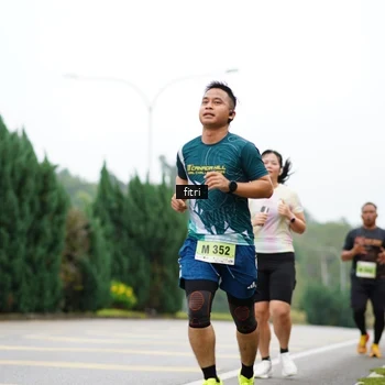 Runner Photo 8471273