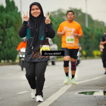 Runner Photo 8471274