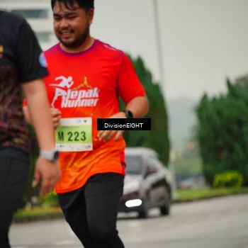 Runner Photo 8471282