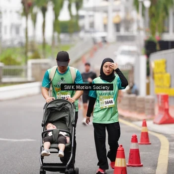 Runner Photo 8471284