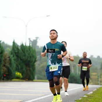 Runner Photo 8471298