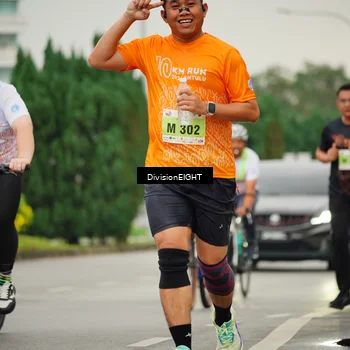 Runner Photo 8471326