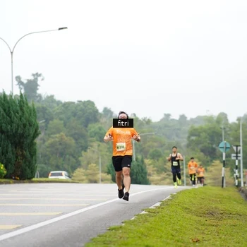 Runner Photo 8471333