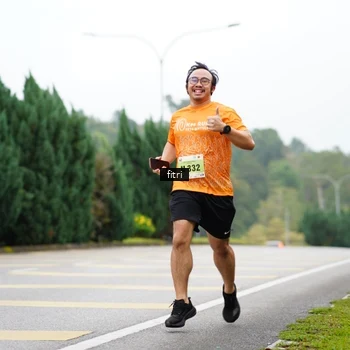Runner Photo 8471345